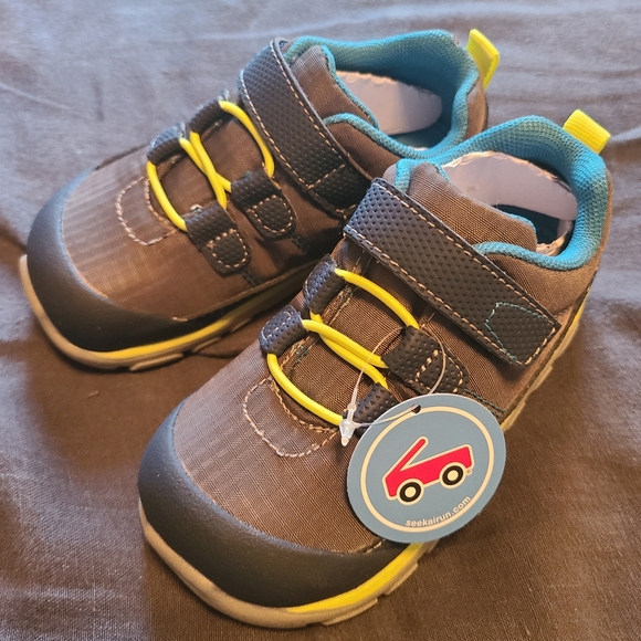 See Kai Run Other - NWT See Kai Run Russel Size 8 Toddler
